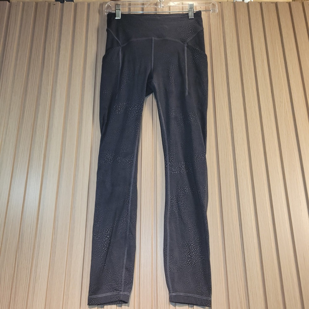 Lululemon High Rise Pocket Leggings Gray Crackle Print 7/8 Tights 24.5 Inseam